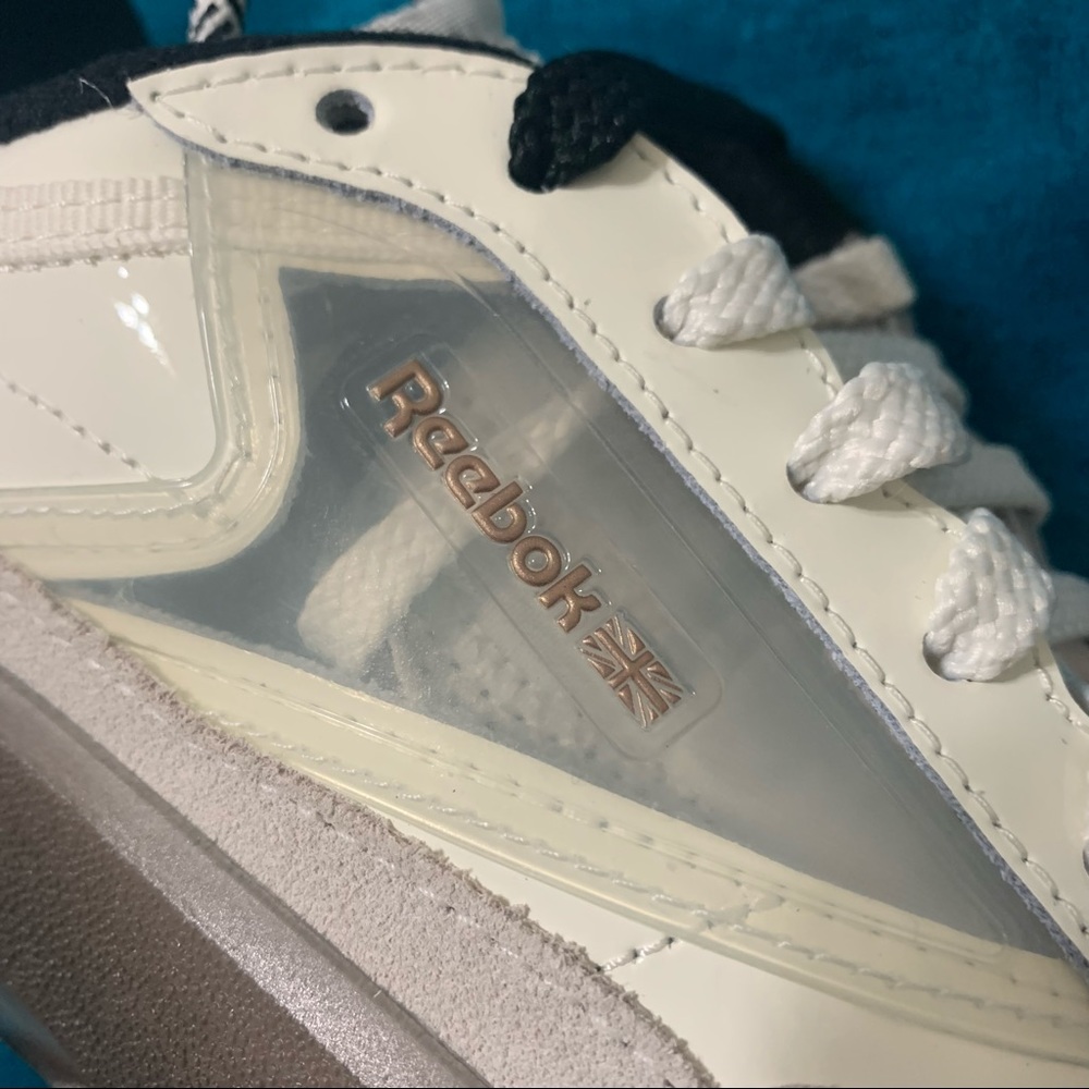 REEBOK CARDI CLUB C DOUBLE Chalk Core Black Gold - Picture 7 of 7